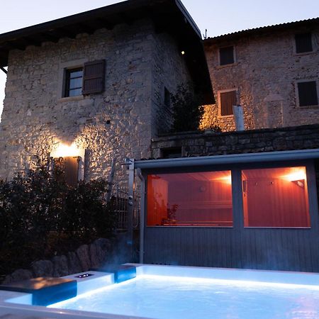 Ca' Baetti L'Antico Borgo Bed & Breakfast Roncola Dış mekan fotoğraf