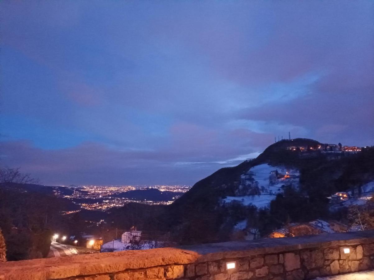 Ca' Baetti L'Antico Borgo Bed & Breakfast Roncola Dış mekan fotoğraf