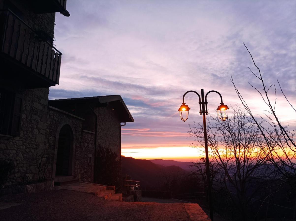 Ca' Baetti L'Antico Borgo Bed & Breakfast Roncola Dış mekan fotoğraf