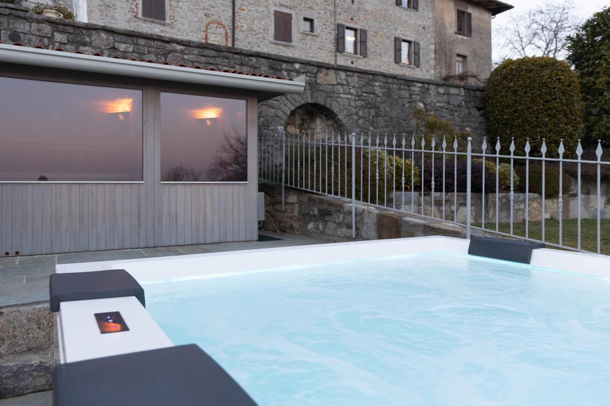Ca' Baetti L'Antico Borgo Bed & Breakfast Roncola Dış mekan fotoğraf