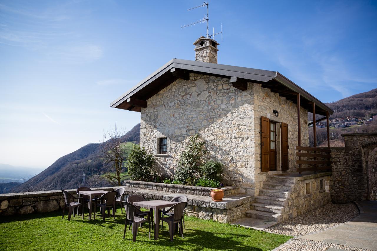 Ca' Baetti L'Antico Borgo Bed & Breakfast Roncola Dış mekan fotoğraf