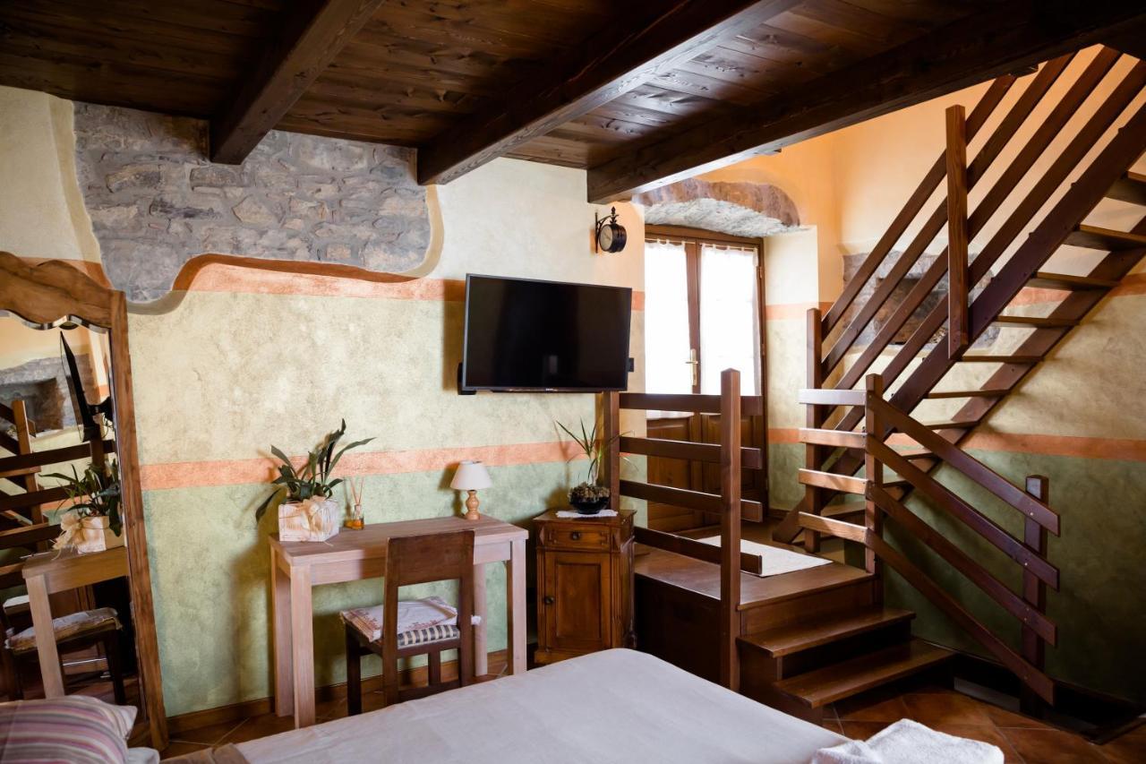 Ca' Baetti L'Antico Borgo Bed & Breakfast Roncola Dış mekan fotoğraf