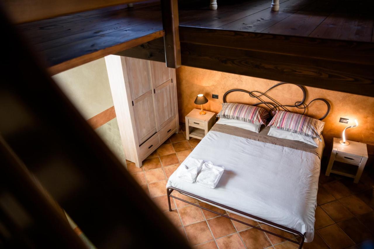 Ca' Baetti L'Antico Borgo Bed & Breakfast Roncola Dış mekan fotoğraf